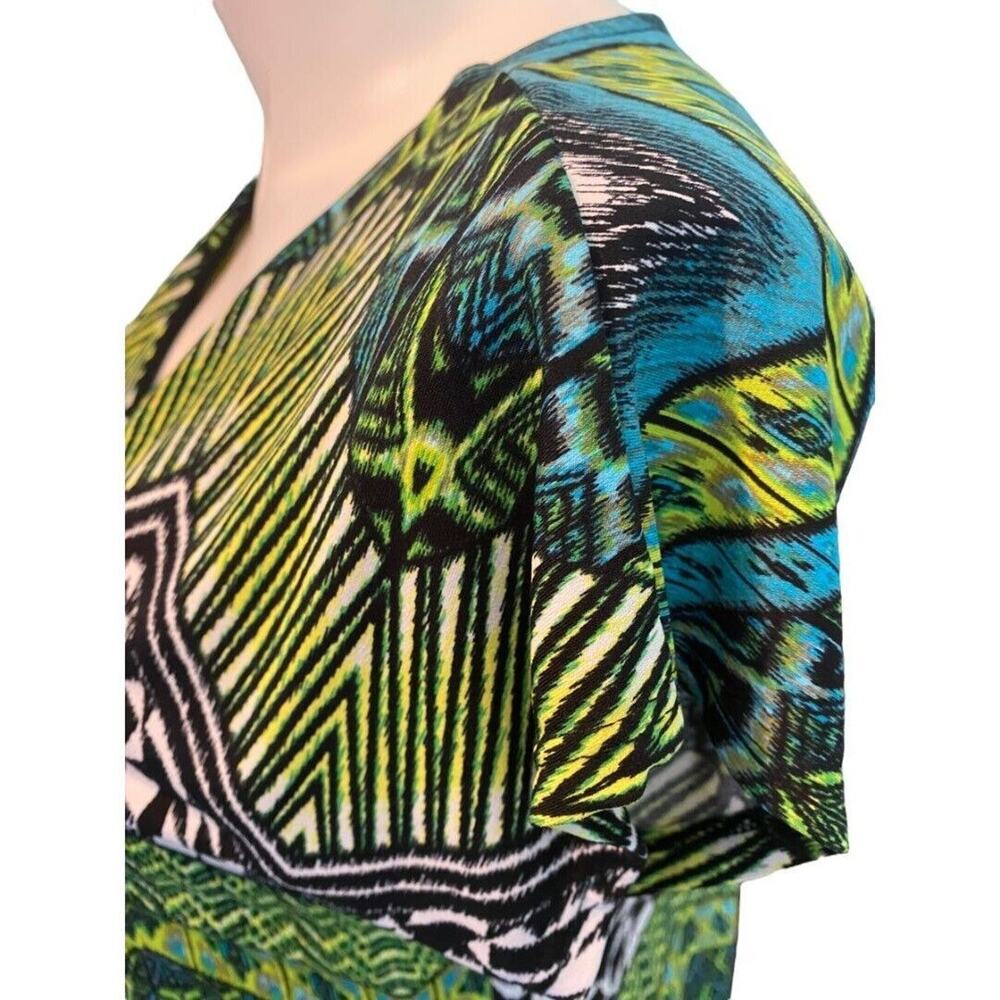 Large Coco Bianco Zigzag Multi Color Short Sleeve… - image 3